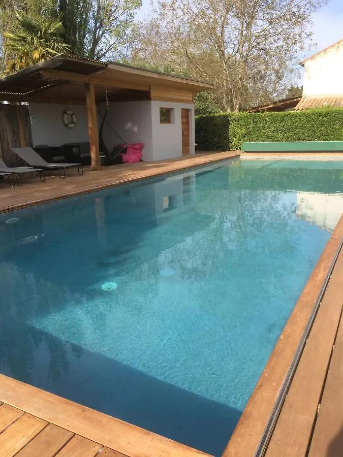 Montjoia Bed & Breakfast L'Isle-sur-la-Sorgue 0*,